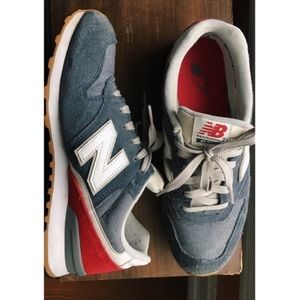 New Balance 696 Sneakers
